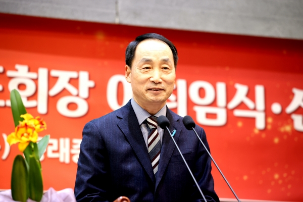 부산성시화운동본부 본부장 박남규 목사(가야교회)의 격려사