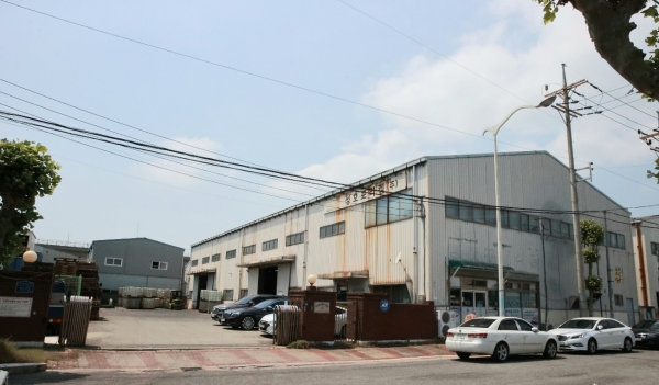 부산시 강서구 송정동 1529-11번지 소재 성호퍼리켐주식회사의 전경