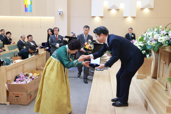 은퇴권사 이윤순 권사.