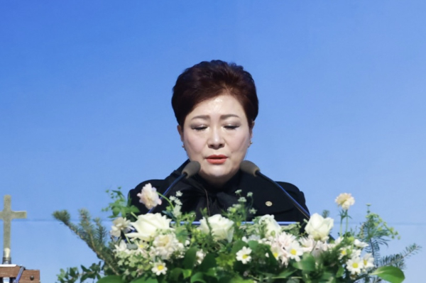 부회록서기 김샤론 목사의 성경봉독(이사야 60:1~3)