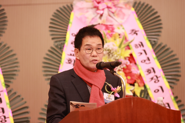 사무총장 김성원 장로(예린교회)의 인도로 행운권 추첨