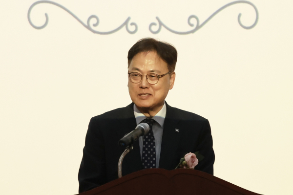 이정기 고신대 총장의 격려사