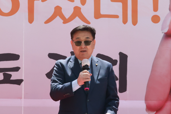해기연 장로수석부회장 김성우 장로(해운대신일교회)의 사회