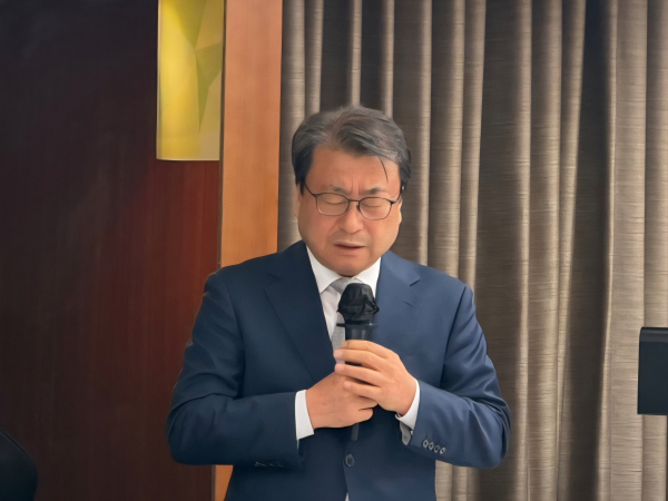 천병석 부산장신대 총장의 개회 기도